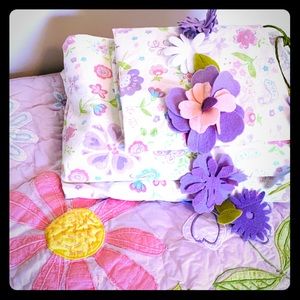 Pottery Barn Children’s bedding set